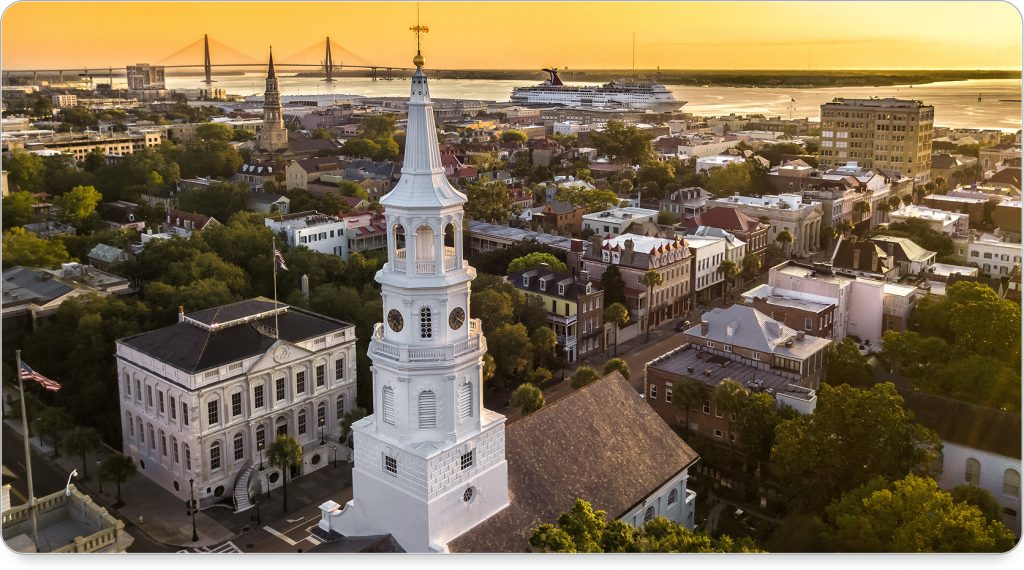 Southern-style inn with courtyard garden in Charleston’s French Quarter