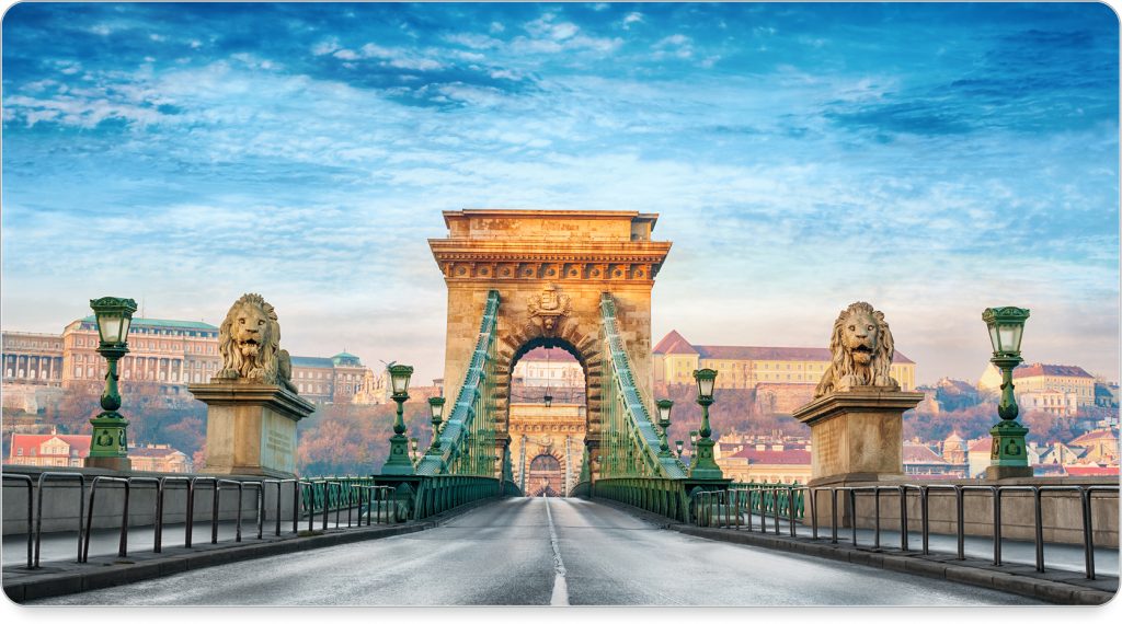 Where to stay in Budapest for thermal baths and nightlife