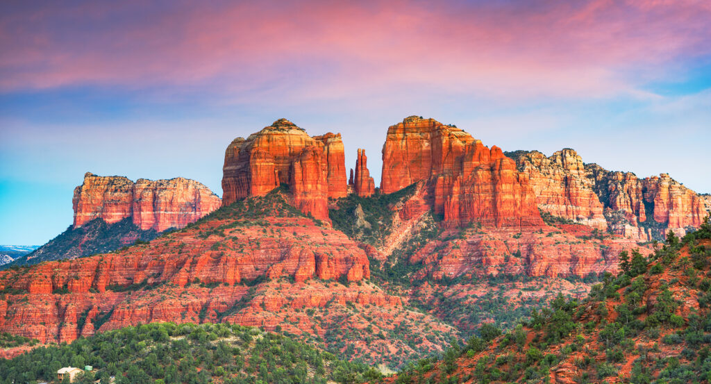 Hiking view of Cathedral Rock’s red sandstone cliffs in Sedona