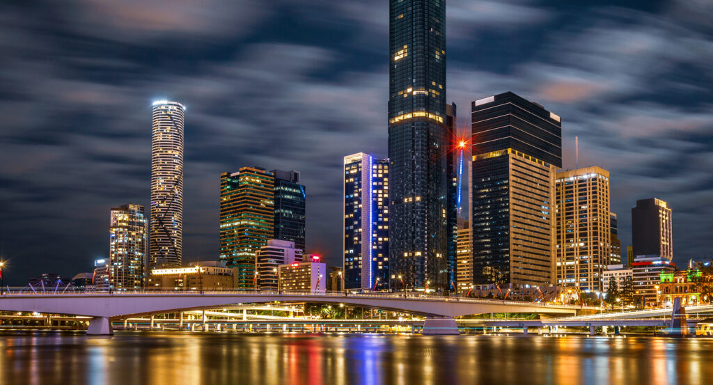 Brisbane's Victoria Bridge spanning the river at dusk